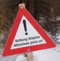 Attenzione pista sci - Achtung Skipiste